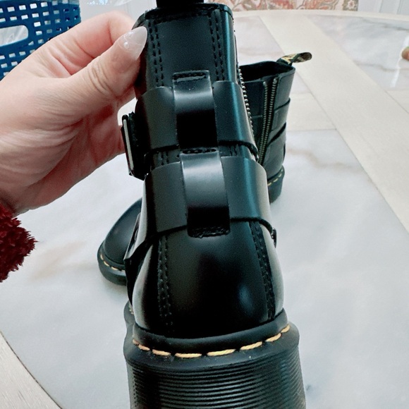 Dr.Martens JAIMES LEATHER HARNESS CHELSEA BOOTS/NEW - Picture 5 of 12